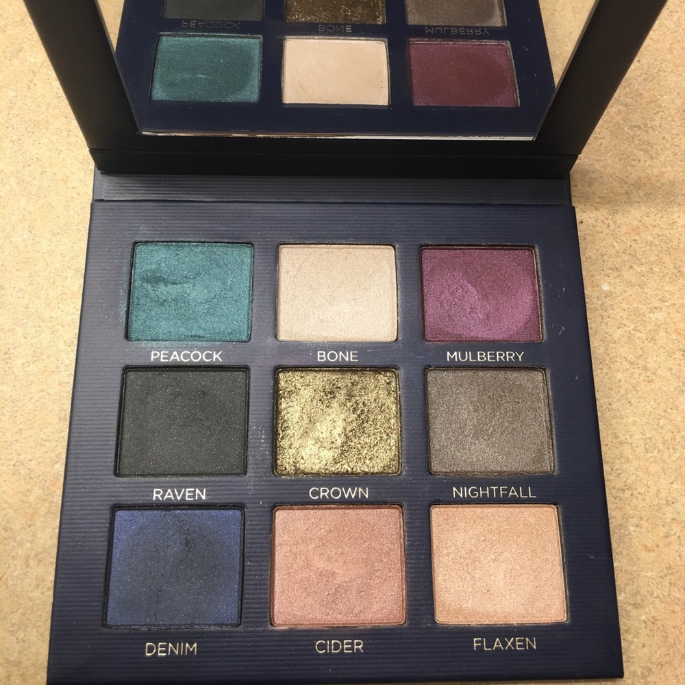 BeautyCounter Velvet Eyeshadow Palette- Statement